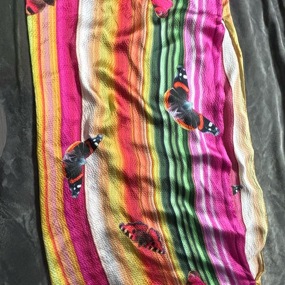 Ted Baker silk tube style cape/shawl with vibrant butterfly & floral print. - Picture 3 of 6